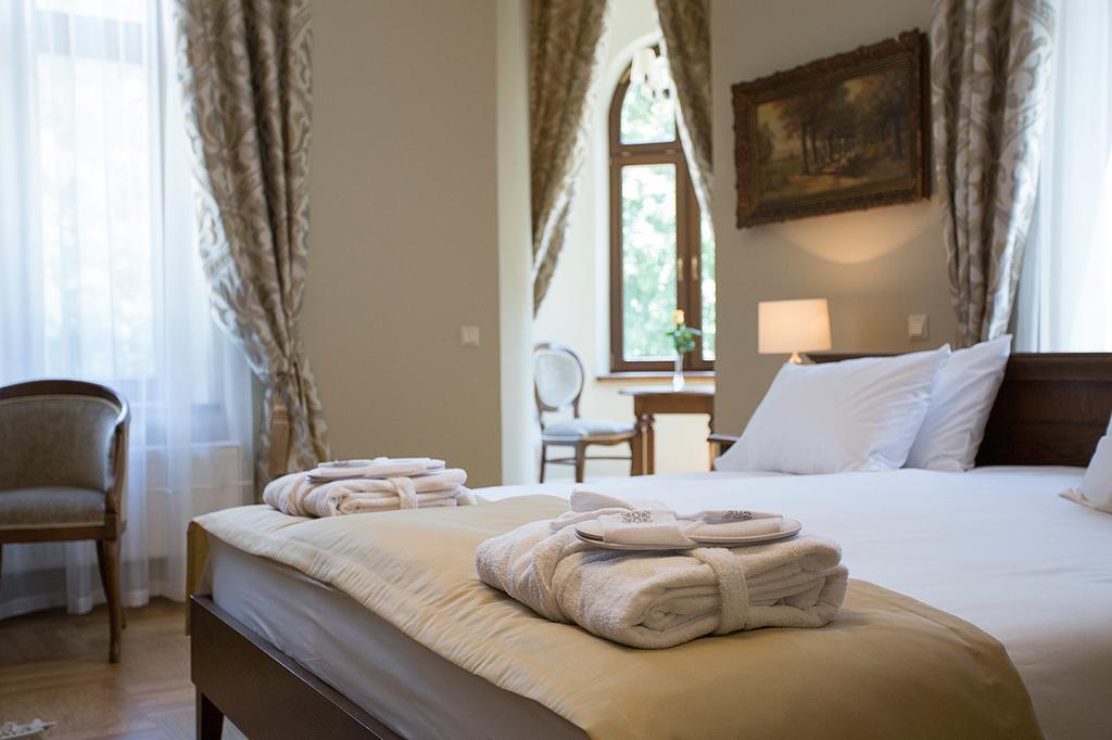 Palac Polanka Krosno Habitación foto